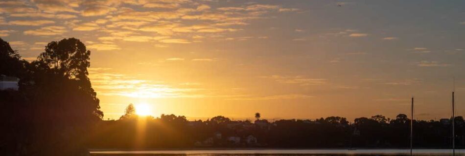 Shinri Sato Sunrise from Hinemoa Park